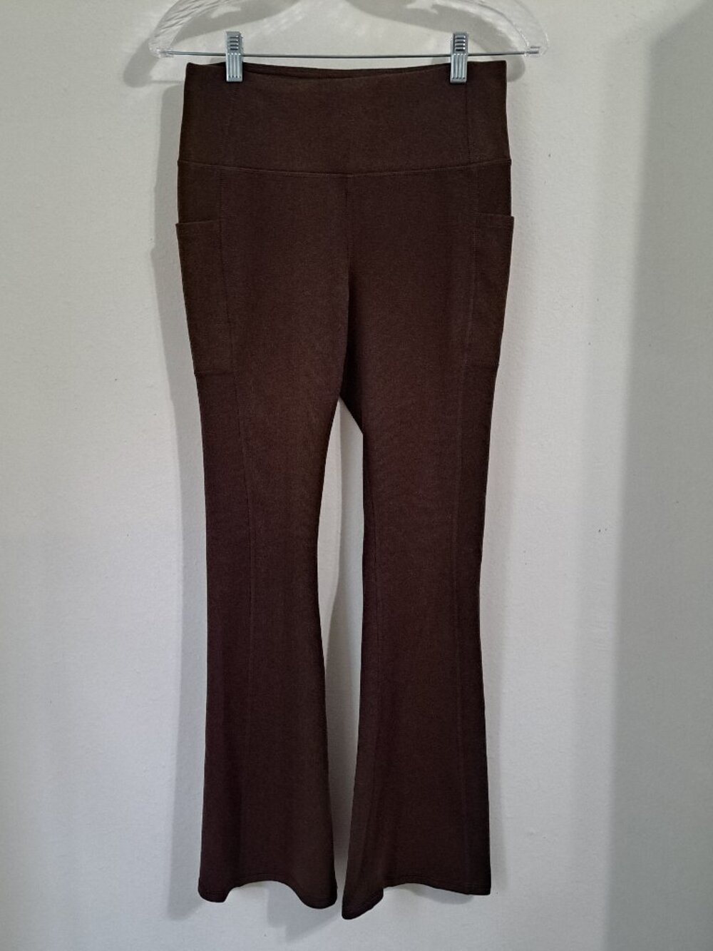 Laundry Juniors Yoga Pants Size M Color Brown